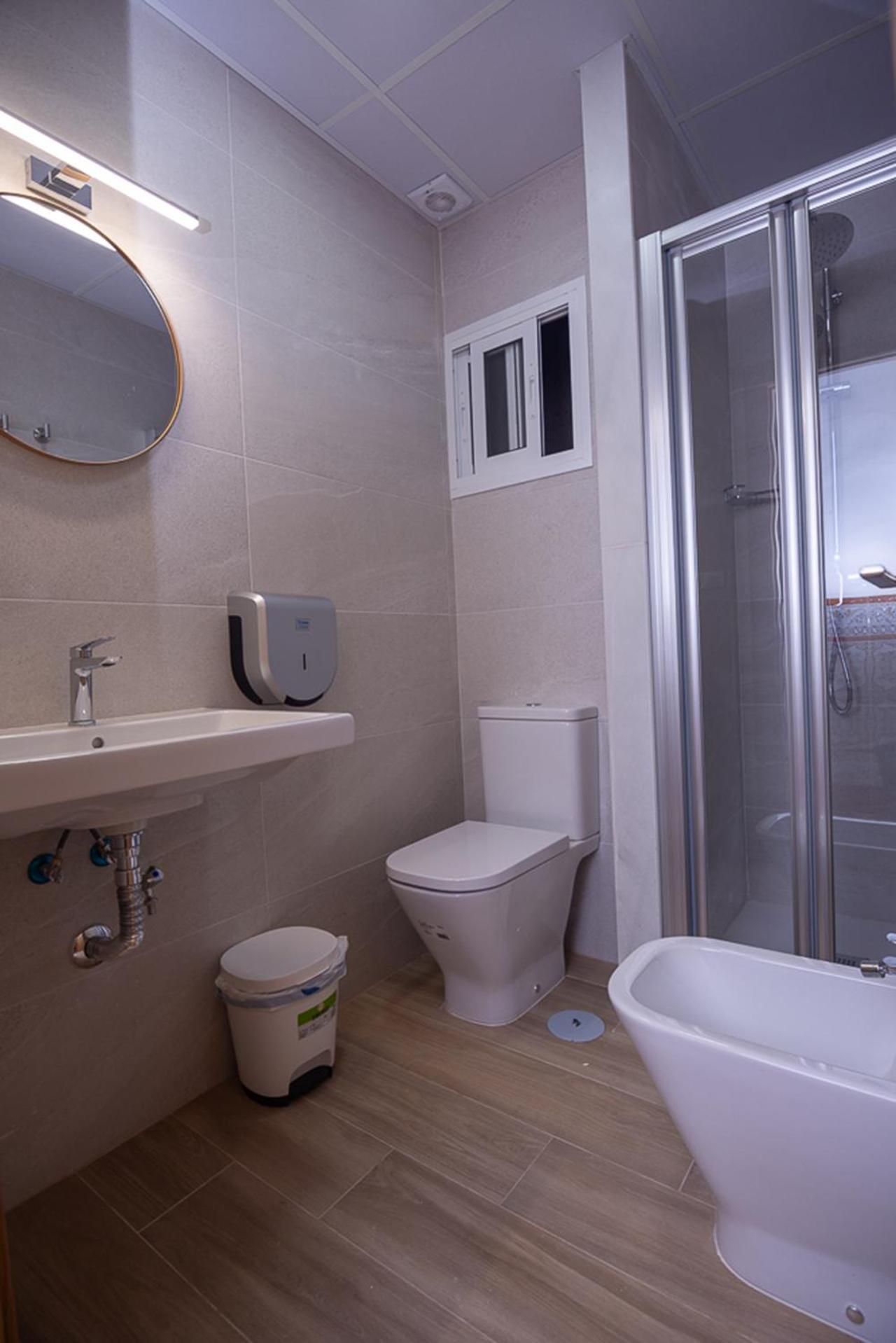 Hostal Guillot Торемолинос Екстериор снимка